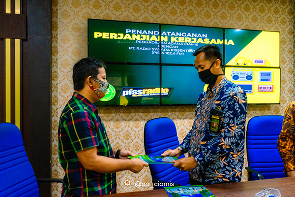 mou-radio-2021-4.jpg